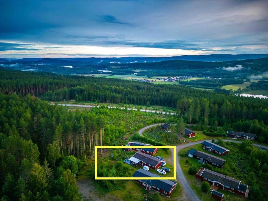 Vila Langroesta; Ruime Blokhut Grenzend Aan Bos Hagfors Exteriér fotografie